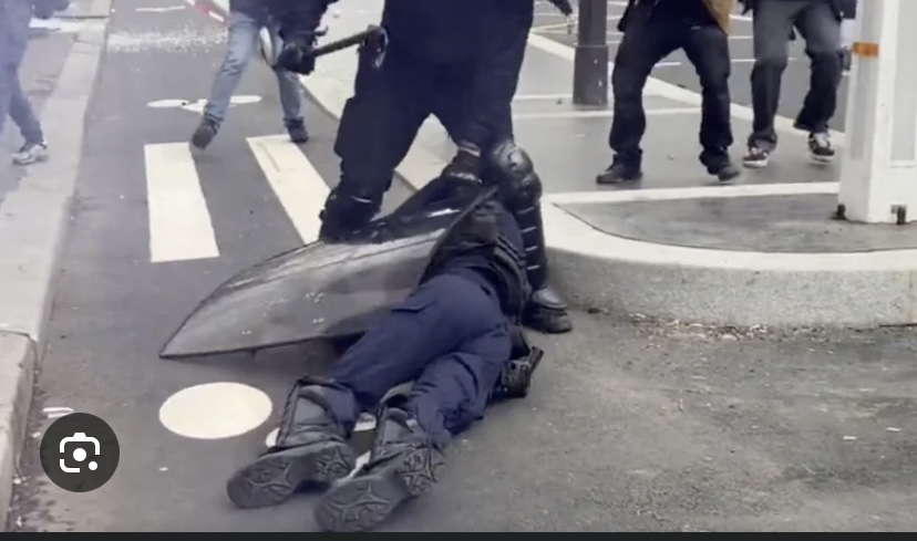 FRANCE : Un Sénégalais de 27 ans abattu après avoir poignardé un policier