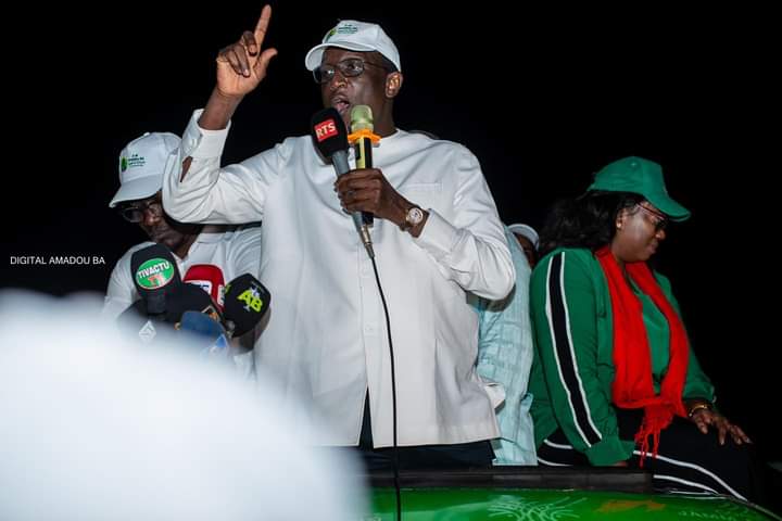 TRANSHUMANCE LÉGISL’HÂTIVES: Amadou Ba désapprouve, sort un point d’accord avec Sonko, puis le lynche