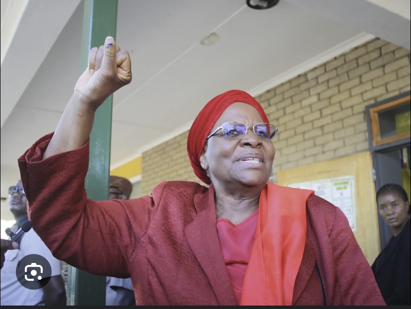 NAMIBIE: Netumbo Nandi-Ndaitwah devient la première femme Présidente à 72 ans