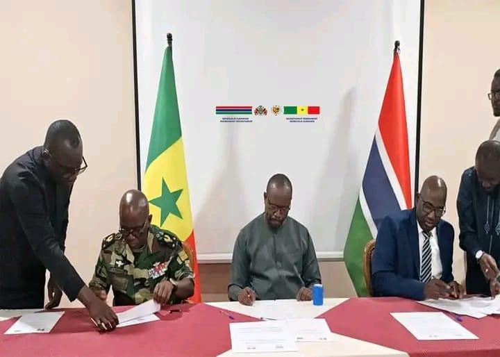 [EXPRESS] DIPLOMATIE SÉNÉGAL-GAMBIE: Après l’incident de Bullock, un accord trouvé entre les deux pays pour la délimitation de la frontière commune (Par Bernardin PATINVOH)