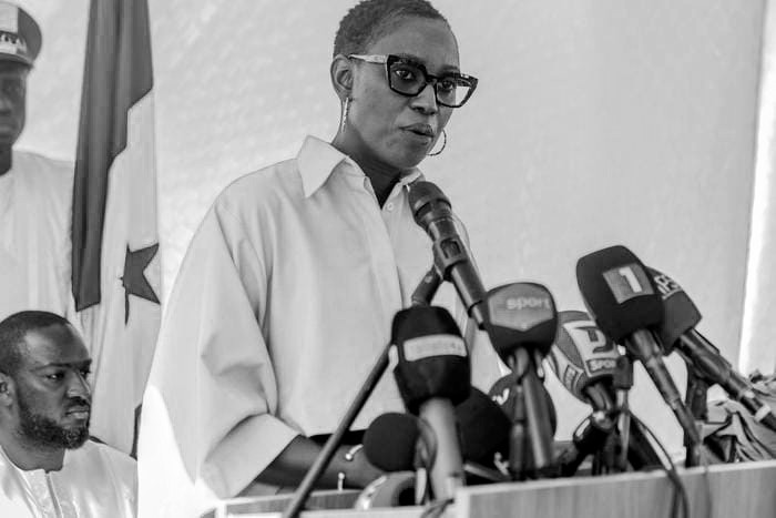 [EXPRESS] SPORT/MONDIAL 2026 : La Fédération Sénégalaise de Football, ordonnée de suspendre ses sorties médiatiques par le Ministère des sports 