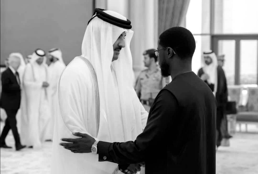 La famille Qatari reçoit le Président Bassirou Diomaye pour la présentation de ses condoléances