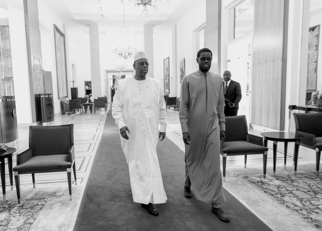  [FOCUS] COME BACK DE MACKY SALL À DAKAR : Analyse des enjeux d’une visite à double dimension (PAR Maurice Soudieck Dione) 