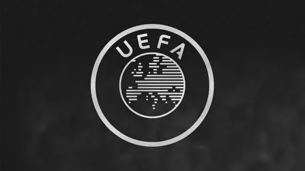 [EXPRESS] SPORT : l’UEFA revient à de meilleurs sentiments et renonce à son boycott des compétitions de la FIFA (L’Équipe et Reuters)