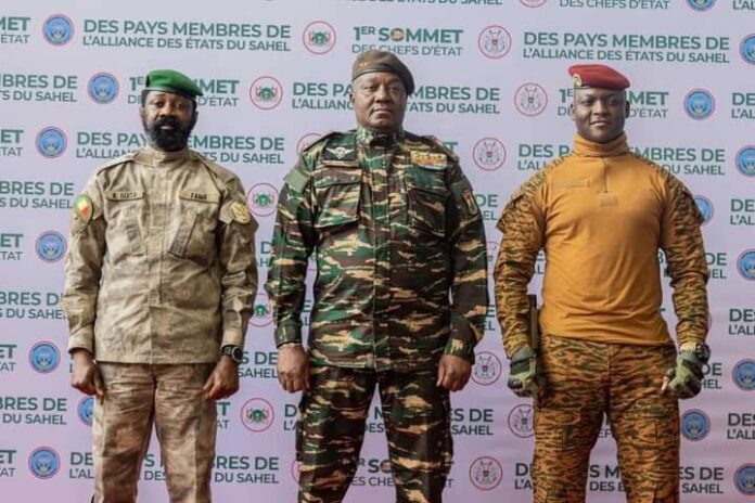 tois generaux presidents de l'AAES