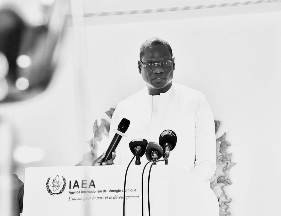 ministre-Abdourahmane-Diouf-sur-le-nucleaire~2